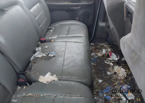 2004 Ford Excursion Xls/Xlt z USA, uszkodzony, nr VIN 1FMSU41P94ED77902